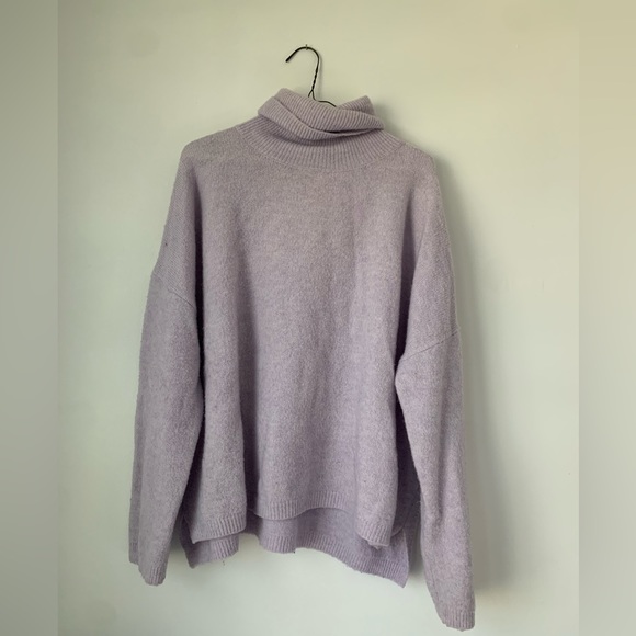 Splendid Sweaters - Splendid turtle neck sweater, Size L